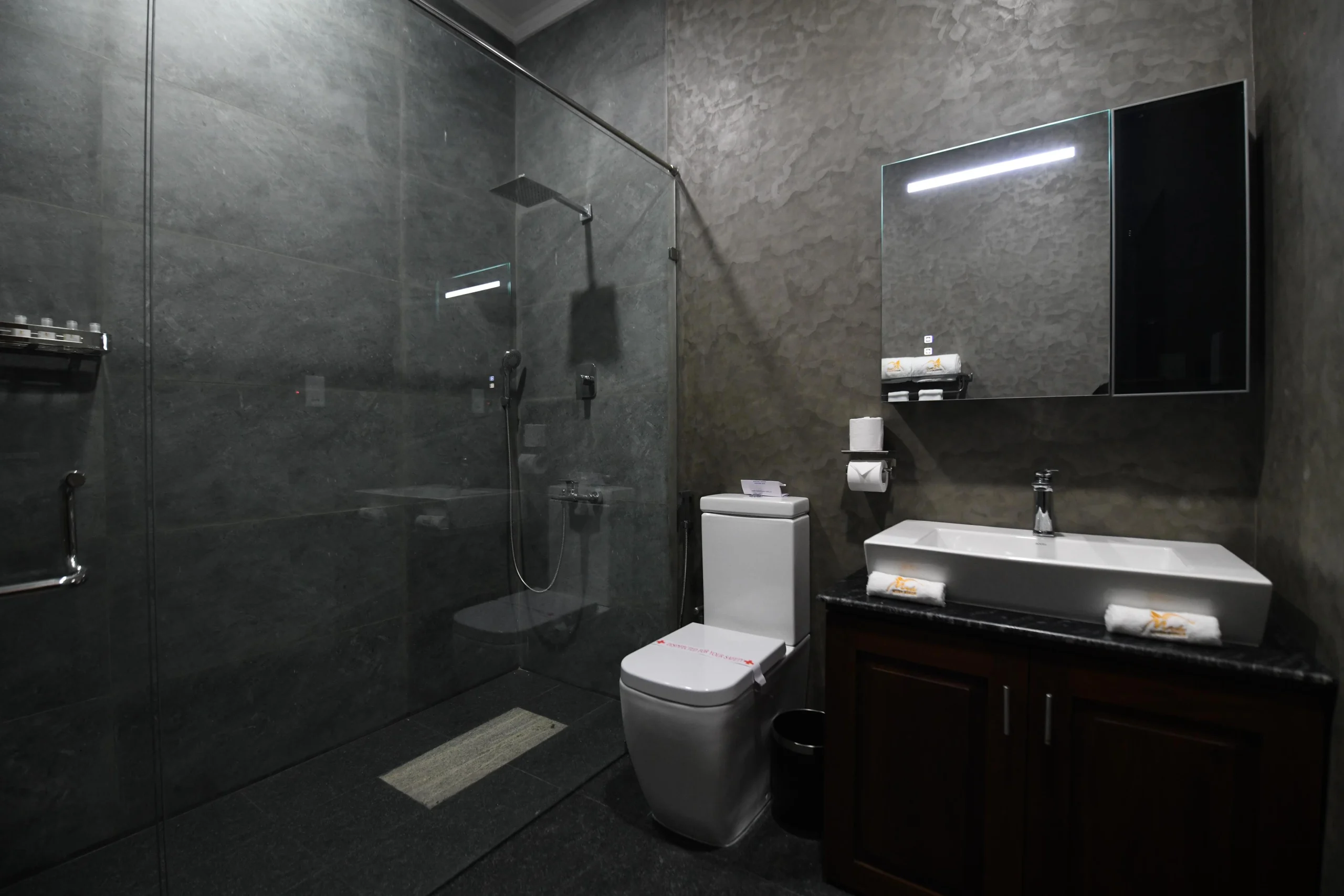 WhatsApp Image 2025-09-10 at 6.08.27 PM (1)