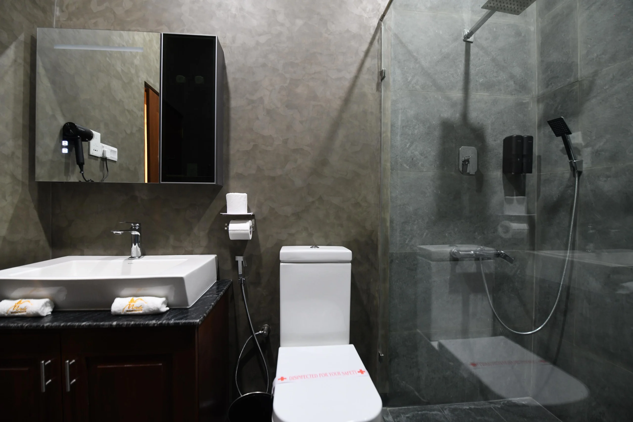 WhatsApp Image 2025-09-10 at 6.08.28 PM (1)